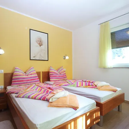 House Marino 2069 別荘 プーラ