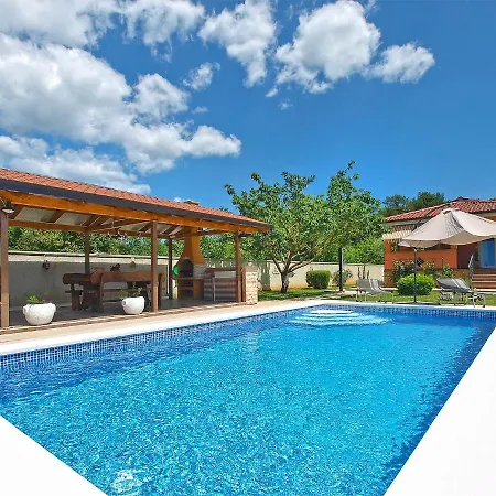 House Marino 2069 Будинок відпочинку Пула