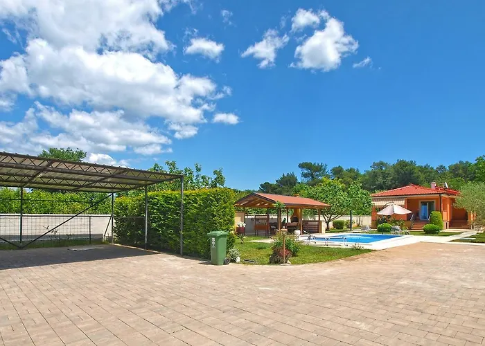 House Marino 2069 度假居 *