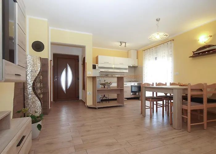 House Marino 2069 Holiday home *