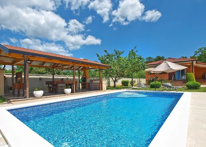 House Marino 2069 Holiday home Pula