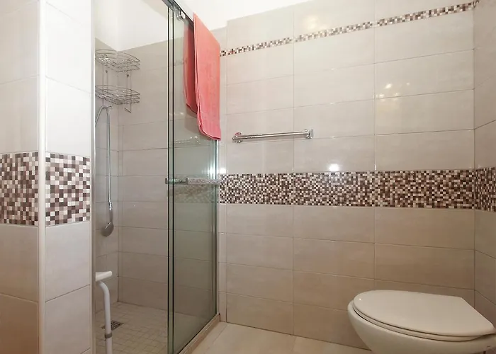 House Marino 2069 * بولا